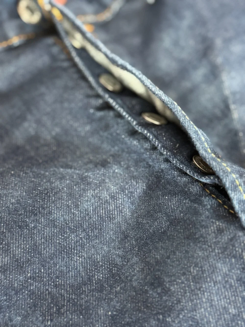 Levi's Men's Straight Jeans in Dark Blue Denim with‎ Yellow Stitching